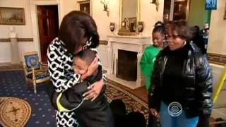 Michelle Obama surprises White House visitors