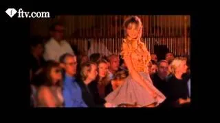 FULL SHOW ZAC POSEN MILAN FASHION WEEK FEM PE 2003 | FTV.com