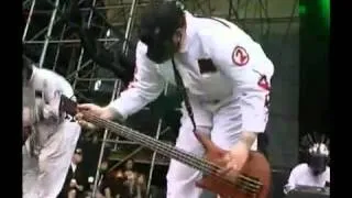 Paul Gray kicking ass on bass
