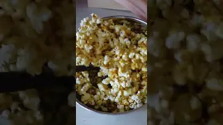 How to Make Microwave Caramel Popcorn #Shorts