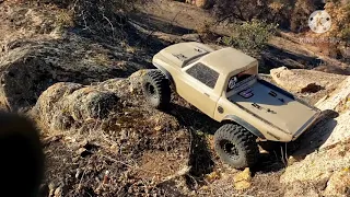 Traxxas trx4 sport vs Axial capra