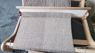 Ashford 24' (60cm) rigid heddle loom weaving scarf #2