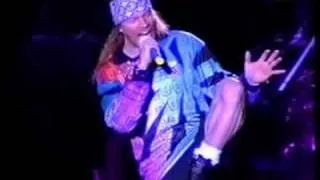 Guns N' Roses - Sweet Child o Mine (Use Your Illusion Tour)