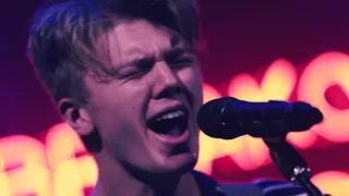 Breakout Showcase : New Hope Club - Crazy