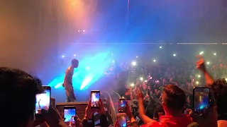 Travis Scott performs “DUBAI SHIT” for the first time!