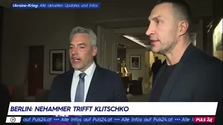 Bundeskanzler Nehammer tätschelt Bro Klitschko, 1-4-2022