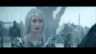 Le Chasseur et la Reine des Glaces / Extrait "Apportez-moi le mirroir" VF [Au cinéma le 20 Avril]