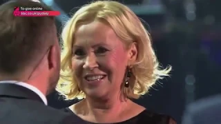 Gary Barlow and Agnetha Fältskog  ABBA  " I Should've Followed You Home" HD Live in London  LEGEND