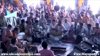 Madhav Prabhu Singing Hare Krishna Mahamantra | Mayapur Kirtan Mela 2015 | Day 1