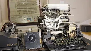 Teletype Model 19 Part 14: Final Stretch, Pimping Up the Teletype