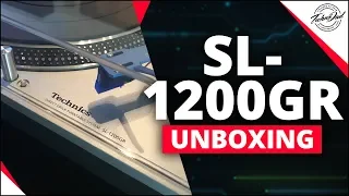 Technics SL-1200GR Turntable Unboxing & Assembly