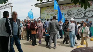 Жители Бахчисарая провели молебен в память о 80-й годовщине депортации крымских татар