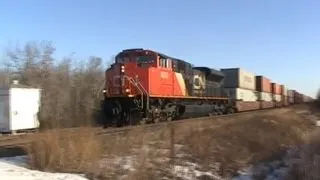 CN Train Spotting: Brand New CN SD70M-2 #8950 Leads Intermodal Westbound At Carvel AB