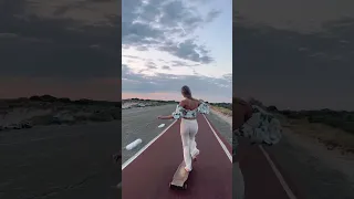 (dancing) in the clouds #longboarddancing #skatergirl