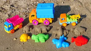 Игры для детей: собираем формочки для песка! Мультики для малышей про машинки и куличики