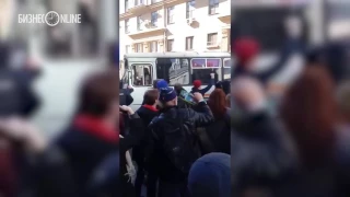 Алексея Навального задержали на несанкционированном митинге в Москве