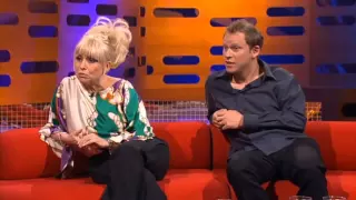 Graham Norton Show 2007-S1xE8 Barbara Windsor, Robert Webb-part 1