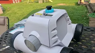 Ofuzzi Cyber 1000 Cordless Robotic Pool Cleaner - Unboxing