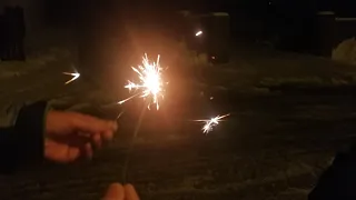 Frohes Neues Jahr Feuerwerk Böller Wunderkerzen 2022 Tylicz Polen Raketen Sylwester new year