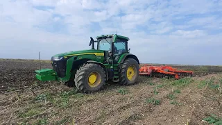 John Deere 8R340 +Disc kuhn Discover XM