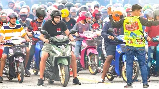 Racing a Rental Motorbike in Thailand