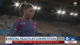 Mental health experts react to Simone Biles' withdraw from team competition