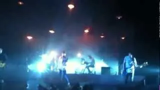 Kaiser Chiefs - Saying Goodbye & No More Heroes @ Manchester Apollo