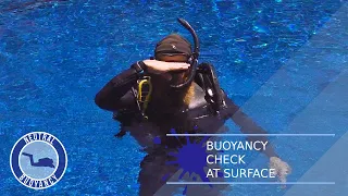 How to Do a Buoyancy Check at Surface 🤿 PADI Divemaster Skills