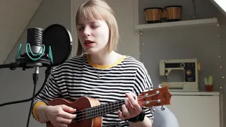 Just Breathe - Pearl Jam (Sarah Mia Ukulele Cover)