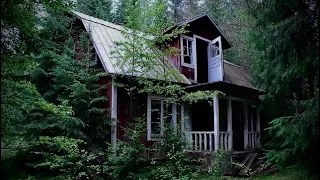 Haunted Hanzel and Gretel House (We Were In Danger!)