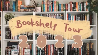 BOOKSHELF TOUR 2023 • Welcome to my cozy home library! 📖🦉