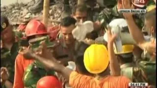 Mulher é resgatada com vida do desabamento em Bangladesh - Repórter Brasil (manhã)