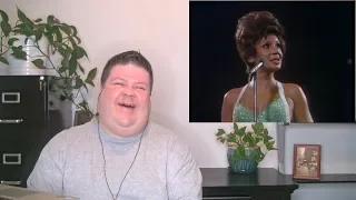 Voice Teacher Reacts to Shirley Bassey - Goldfinger