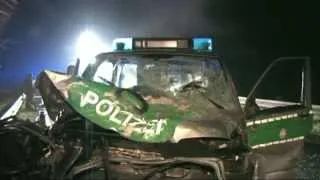 Fahranfänger stirbt bei Frontalkollision mit Polizeifahrzeug