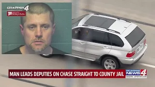 Man leads deputies on chase straight to county jail