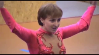 Oksana Nikifor - kettlebell power juggling performance (Latvia, 2008)