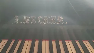 Антикварный рояль J  Becker