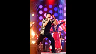 KUMAR SANU & MIKA SINGH , SHAAN ( SUPER FUN ON THE SET AMUL SA RE GA MA LPL CHAPS ZEE TV