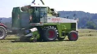 Claas Jaguar 695 SL a Zetor 95 45 s vlekem