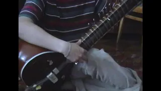 July 4, 2004. Home concert. Victor Khan - sitar, Babu Hebbli - tabla. St.Petersburg.