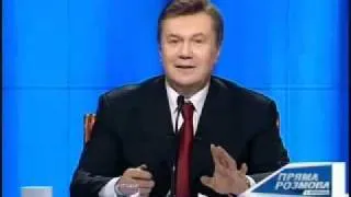 Янукович спел на пресс конференции