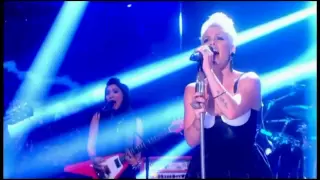 P!nk - Try (Live Graham Norton Show)