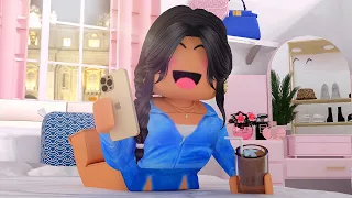 5AM PRODUCTIVE Summer Morning Routine! *WITH VOICE* | Roblox Bloxburg Voice Roleplay