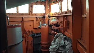 Внутри Конной башни советской Подводные лодки проекта 641 (стеклянная оконная секция)
