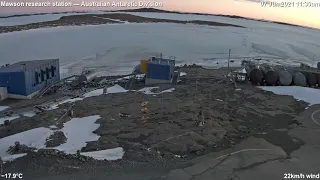 2021-06-08 Mawson Station Antarctica [Timelapse] 06:44:14 UTC