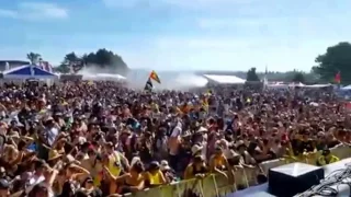 TARRUS RILEY PERFORMING AT NEW ZEALAND ONE LOVE FESTIVAL