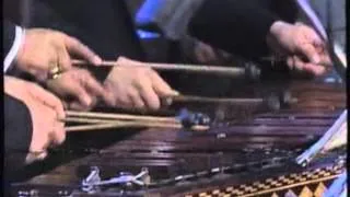 Marimba Nandayapa y Ensamble de Percusiones "Octopus" "HUAPANGO" (Moncayo) (1993)