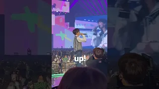 세븐틴(SEVENTEEN) 캐럿랜드(CARAT LAND) 예쁘다(Pretty U) 원우 직캠(Wonwoo focus)