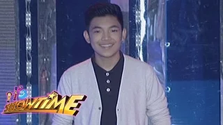 It's Showtime Singing Mo 'To: Darren Espanto sings "Forever's Not Enough"