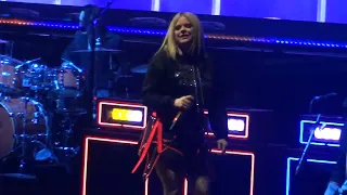 Avril Lavigne LIVE @ Love Sux Tour - FULL little Set - Stuttgart, 28.04.2023